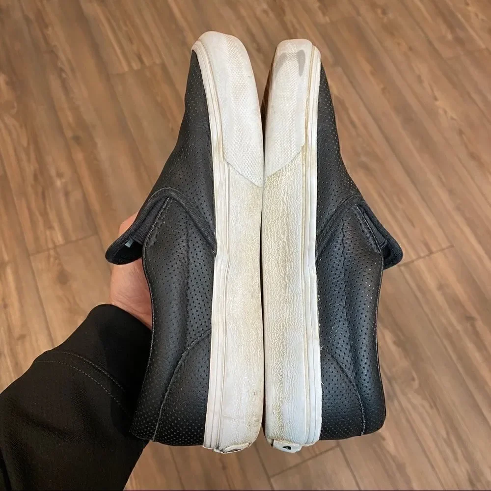 Vans perforated Leather Size 3